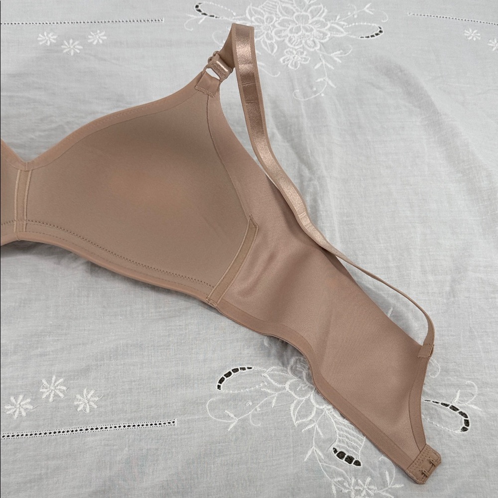 Warner's Bra Wm 38 B No Side Effects Wireless Seamless T-Shirt Nude Neutral Tan - Picture 8 of 10
